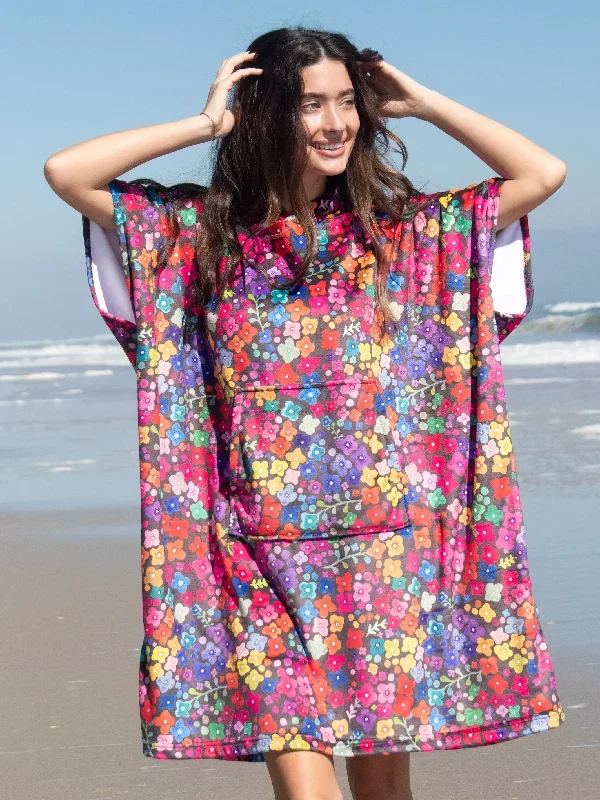 beach-towel-changing-poncho-rainbow-ditsy-black