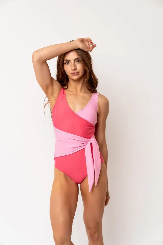 palm-beach-one-piece-pink-stripe