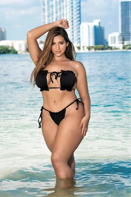 Sizzling! Plus Size Swimwear