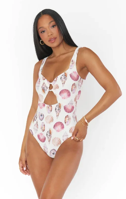 summer-one-piece-white-shells